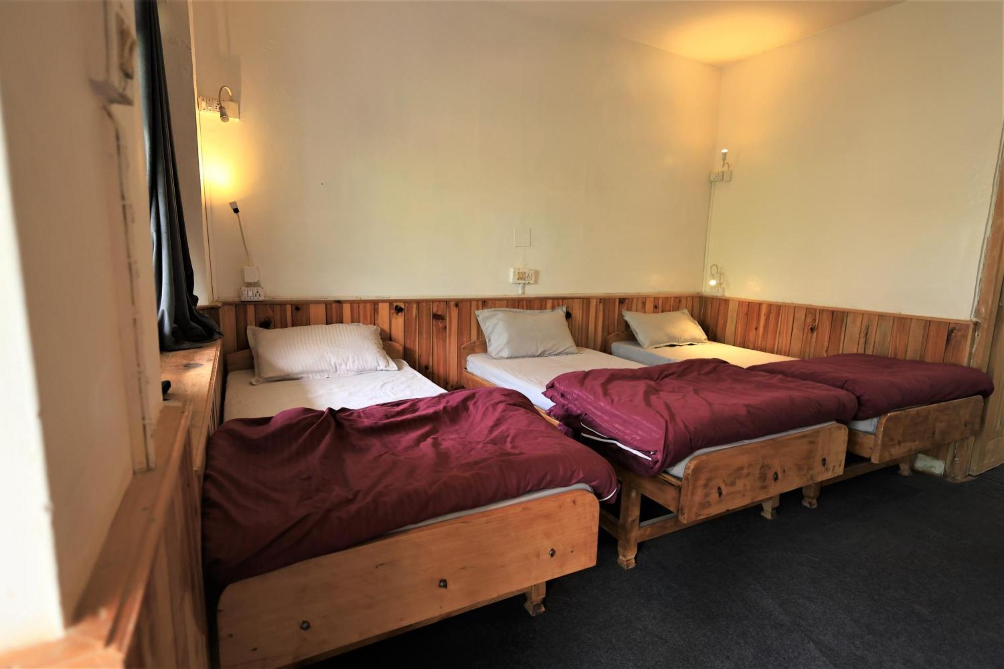 Beholden Stay And Cafe - A Luxury Boutique Hotel In Manali Manāli Exterior foto