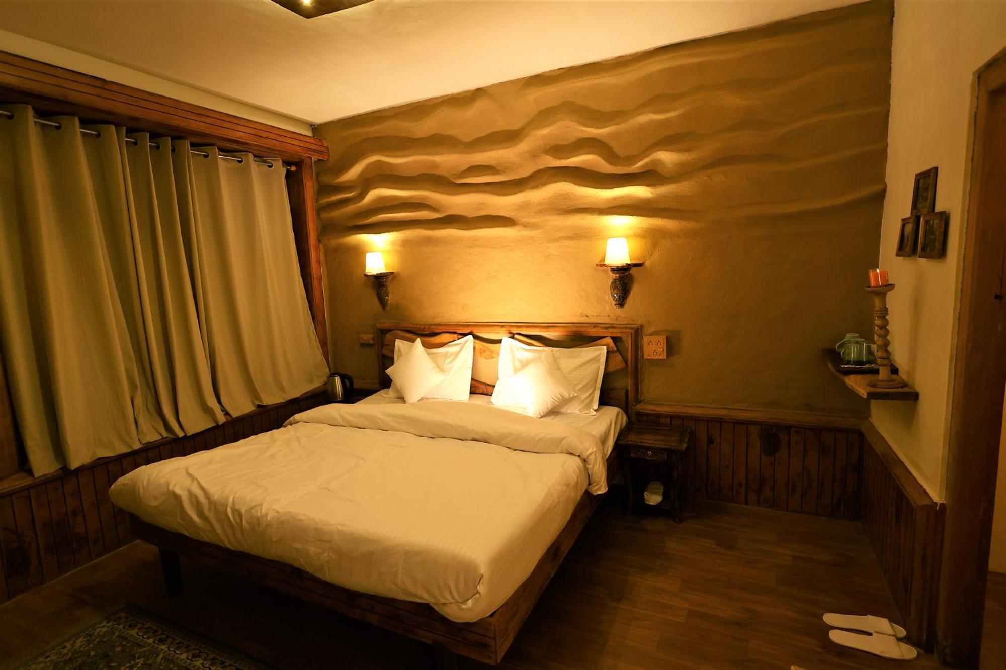 Beholden Stay And Cafe - A Luxury Boutique Hotel In Manali Manāli Exterior foto